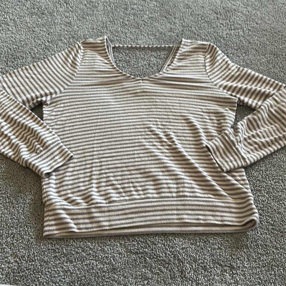 Stripped long sleeve